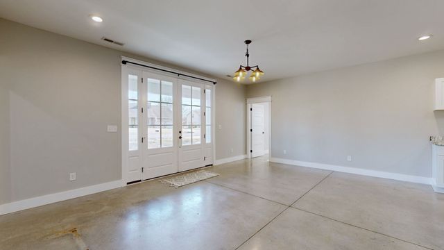 689 Doe Dr, Murfreesboro, TN 37129