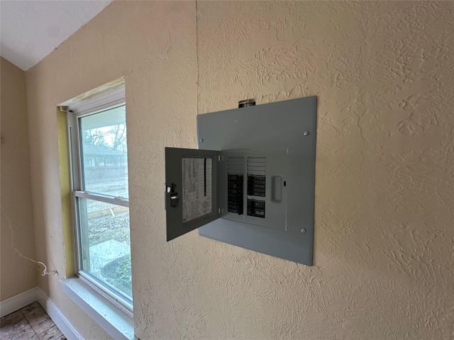 6121 Grace Lane, Houston, TX 77021