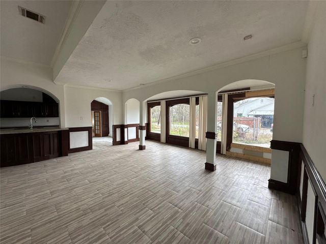 6121 Grace Lane, Houston, TX 77021