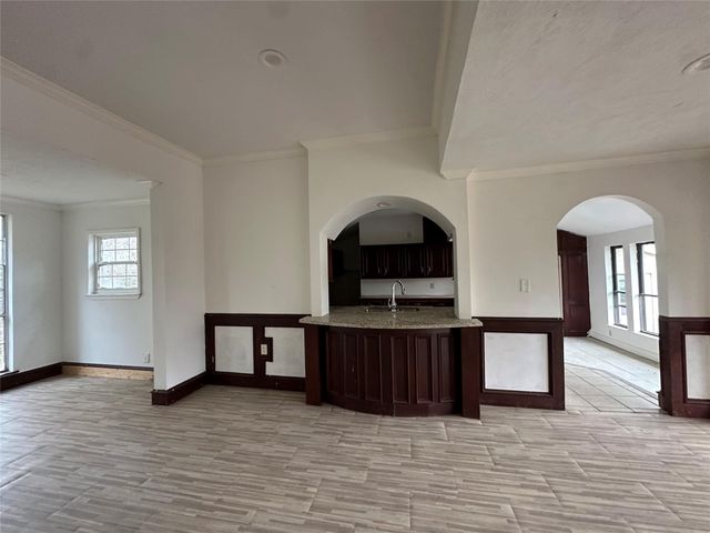 6121 Grace Lane, Houston, TX 77021