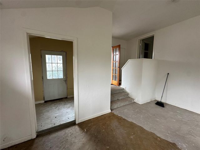 6121 Grace Lane, Houston, TX 77021