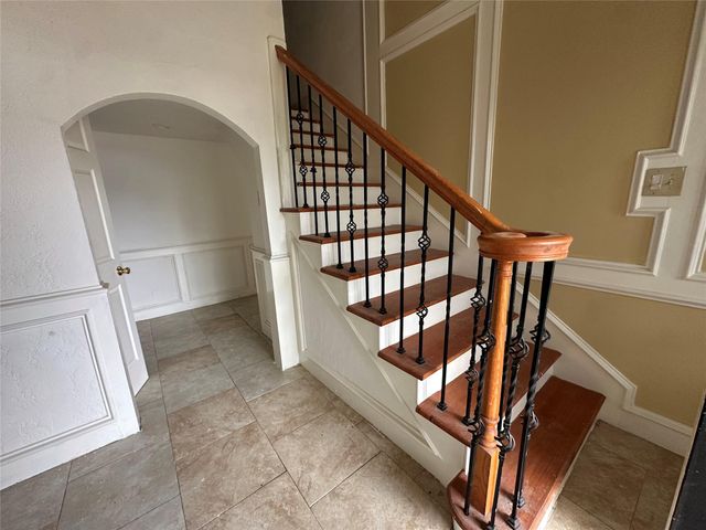 6121 Grace Lane, Houston, TX 77021