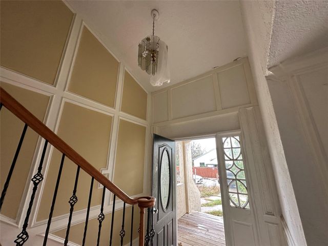 6121 Grace Lane, Houston, TX 77021