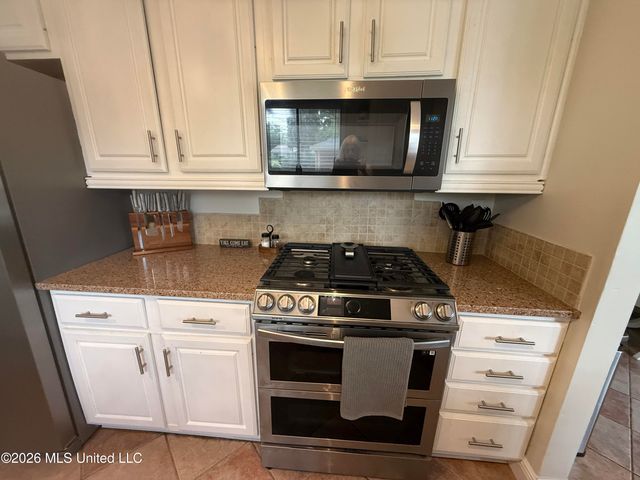 206 Boggs Circle, Long Beach, MS 39560