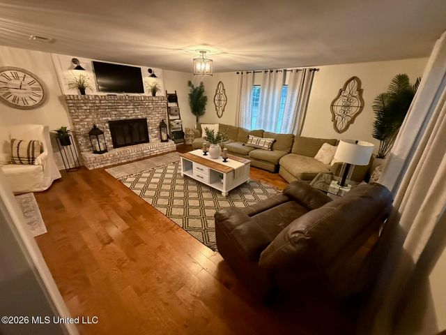206 Boggs Circle, Long Beach, MS 39560