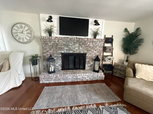 206 Boggs Circle, Long Beach, MS 39560