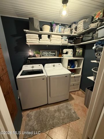 206 Boggs Circle, Long Beach, MS 39560