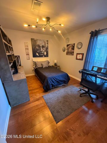 206 Boggs Circle, Long Beach, MS 39560