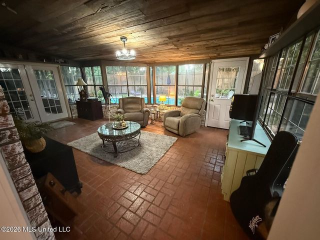 206 Boggs Circle, Long Beach, MS 39560