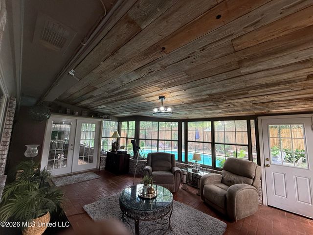 206 Boggs Circle, Long Beach, MS 39560