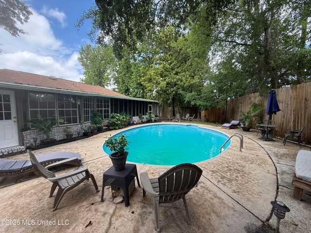 206 Boggs Circle, Long Beach, MS 39560