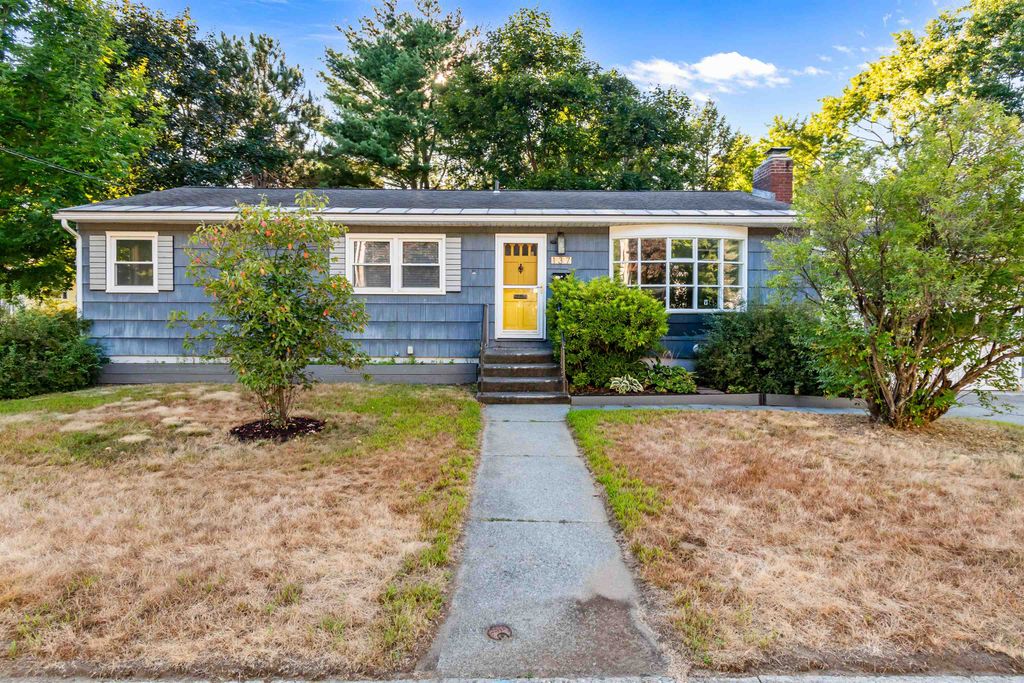 137 Laurel Hill Drive, South Burlington, VT 05403