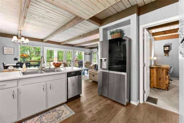 222 Matterhorn Drive, Sautee Nacoochee, GA 30571