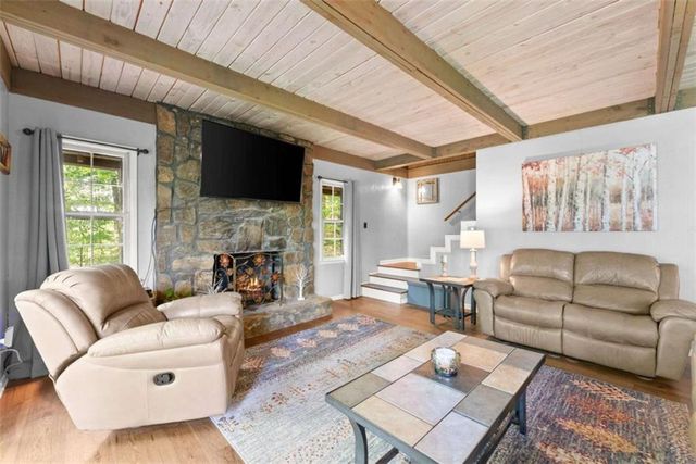 222 Matterhorn Drive, Sautee Nacoochee, GA 30571