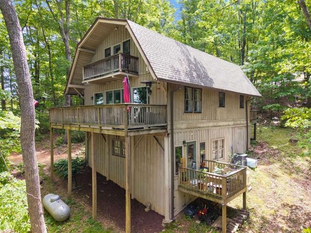 222 Matterhorn Drive, Sautee Nacoochee, GA 30571