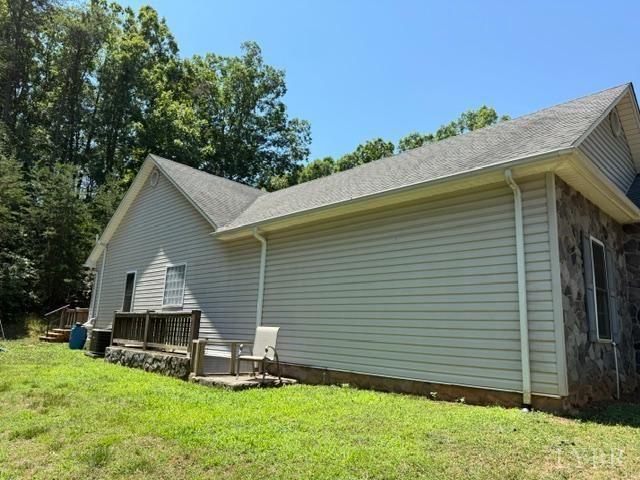 100 Walton Drive, Moneta, VA 24121