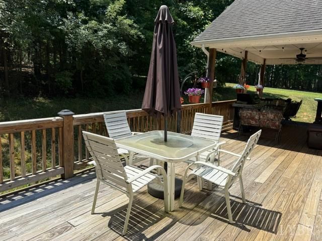 100 Walton Drive, Moneta, VA 24121