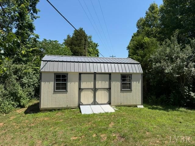 100 Walton Drive, Moneta, VA 24121