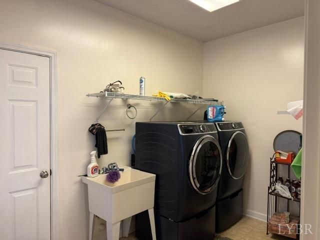 100 Walton Drive, Moneta, VA 24121