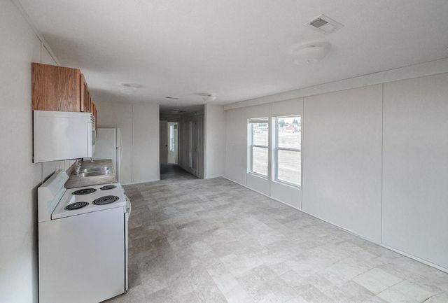 37143 Avenue 16, Madera, CA 93636