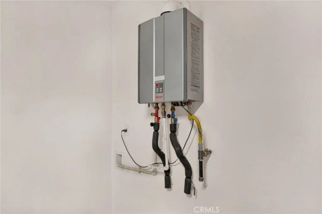 13039 Eastwind Way, Victorville, CA 92392