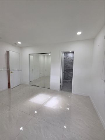 2851 NW 203rd Ln, Miami Gardens, FL 33056