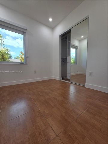 2851 NW 203rd Ln, Miami Gardens, FL 33056