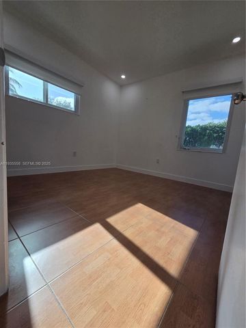 2851 NW 203rd Ln, Miami Gardens, FL 33056