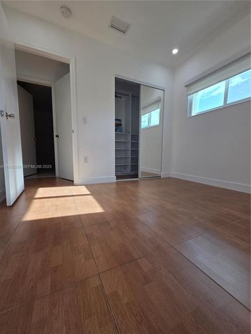 2851 NW 203rd Ln, Miami Gardens, FL 33056