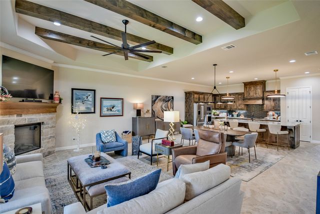 1453 Highland Park Circle, Granbury, TX 76048