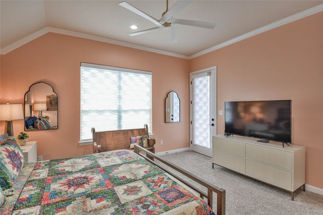 1453 Highland Park Circle, Granbury, TX 76048