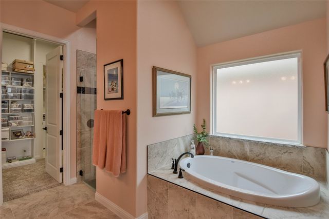 1453 Highland Park Circle, Granbury, TX 76048