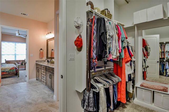 1453 Highland Park Circle, Granbury, TX 76048