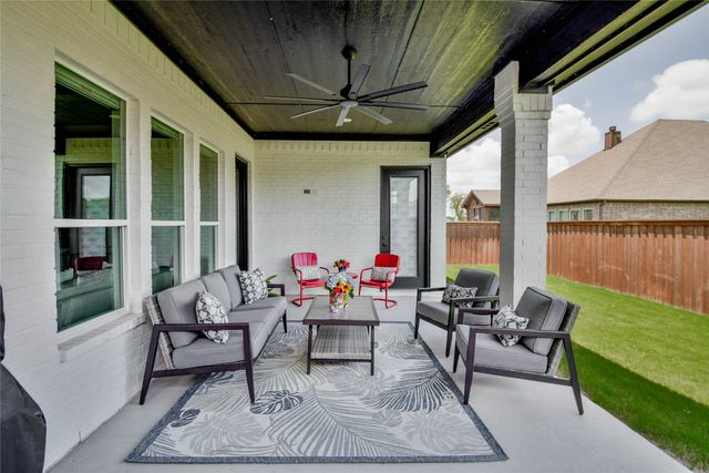 1453 Highland Park Circle, Granbury, TX 76048