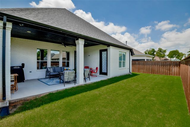 1453 Highland Park Circle, Granbury, TX 76048