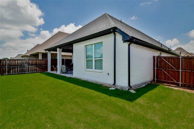 1453 Highland Park Circle, Granbury, TX 76048