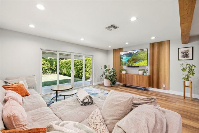 5635 Radford, Valley Village, CA 91607