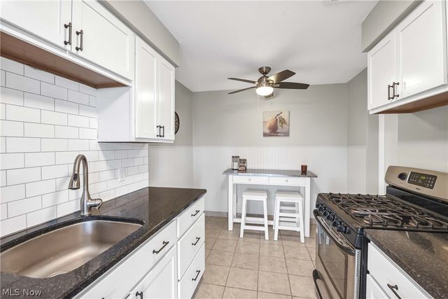 12900 Lake Avenue 812, Lakewood, OH 44107