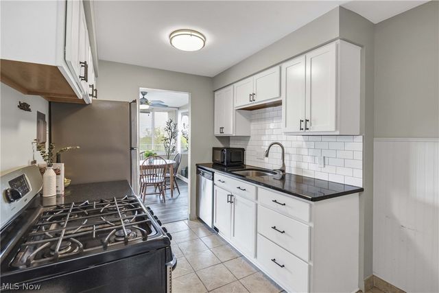 12900 Lake Avenue 812, Lakewood, OH 44107