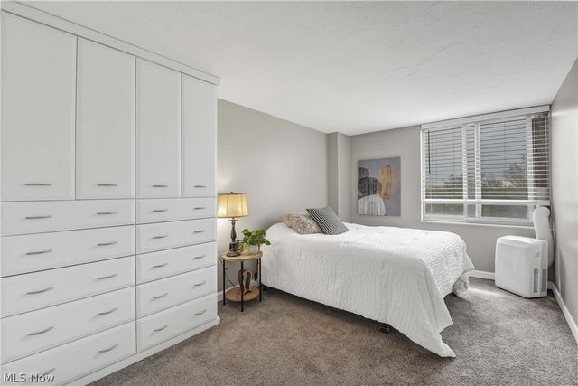 12900 Lake Avenue 812, Lakewood, OH 44107