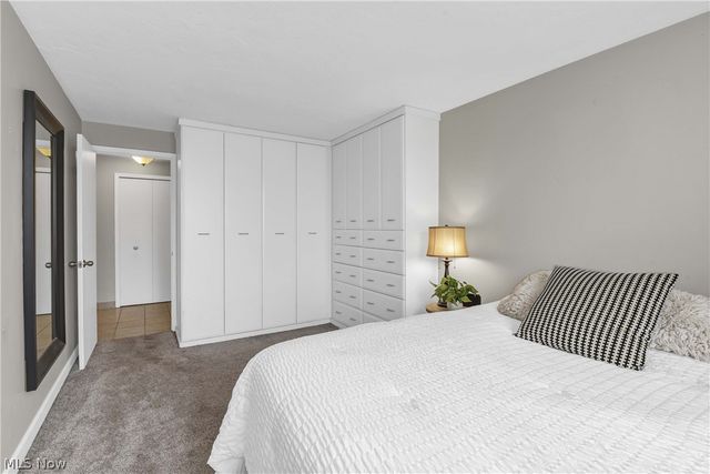 12900 Lake Avenue 812, Lakewood, OH 44107