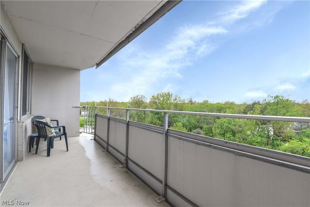 12900 Lake Avenue 812, Lakewood, OH 44107