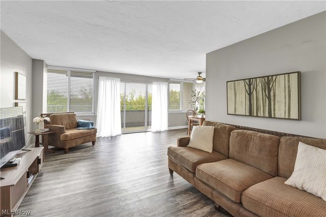 12900 Lake Avenue 812, Lakewood, OH 44107