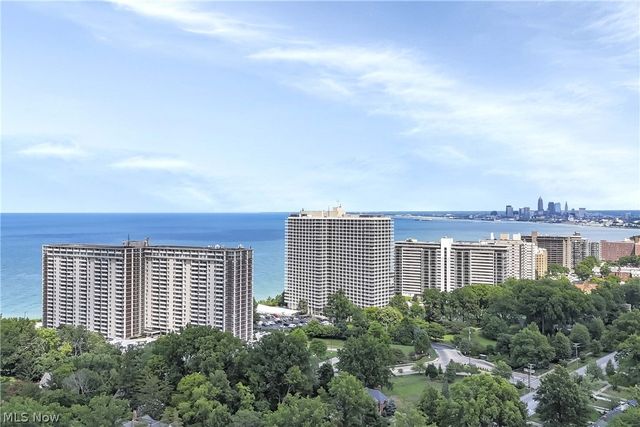 12900 Lake Avenue 812, Lakewood, OH 44107