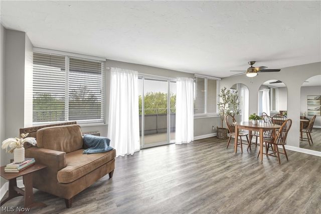 12900 Lake Avenue 812, Lakewood, OH 44107