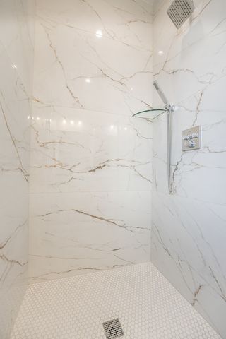 941 N Winchester Avenue 2, Chicago, IL 60622