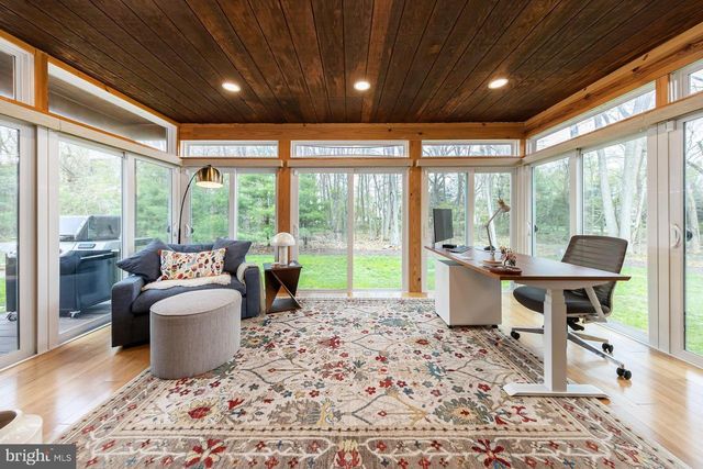 1069 CHEWS LANDING, Laurel Springs, NJ 08021