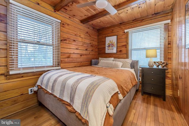 1069 CHEWS LANDING, Laurel Springs, NJ 08021