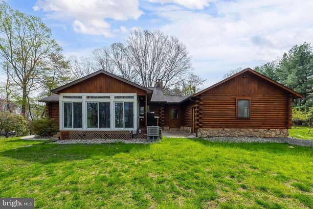 1069 CHEWS LANDING, Laurel Springs, NJ 08021