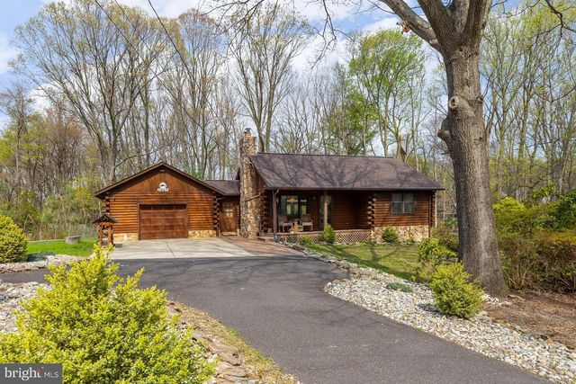 1069 CHEWS LANDING, Laurel Springs, NJ 08021